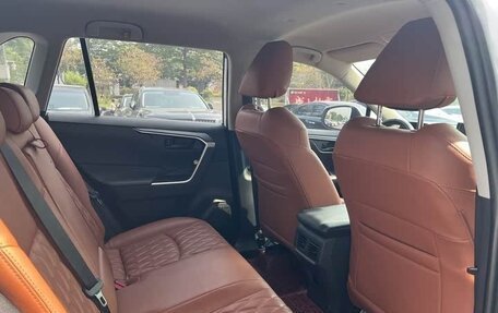 Toyota RAV4, 2021 год, 2 114 000 рублей, 12 фотография