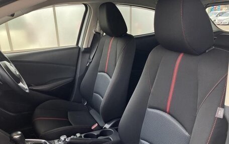 Mazda Demio IV, 2019 год, 900 131 рублей, 11 фотография