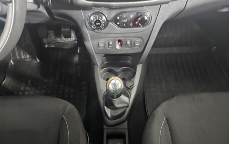 Renault Sandero II рестайлинг, 2017 год, 1 000 000 рублей, 13 фотография