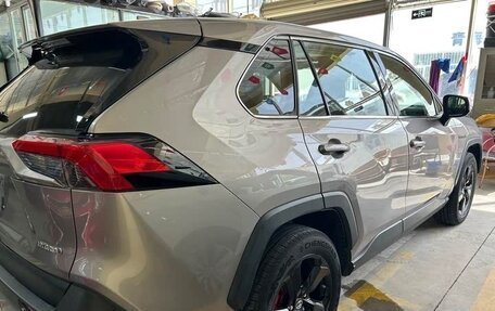 Toyota RAV4, 2021 год, 2 716 000 рублей, 3 фотография