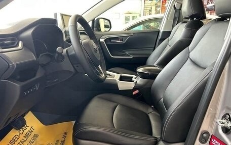 Toyota RAV4, 2021 год, 2 716 000 рублей, 7 фотография