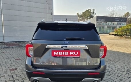 Ford Explorer VI, 2022 год, 3 059 011 рублей, 5 фотография