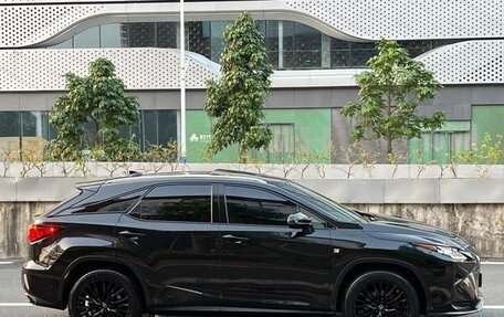 Lexus RX IV рестайлинг, 2017 год, 3 638 000 рублей, 5 фотография