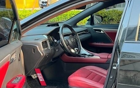 Lexus RX IV рестайлинг, 2017 год, 3 638 000 рублей, 10 фотография