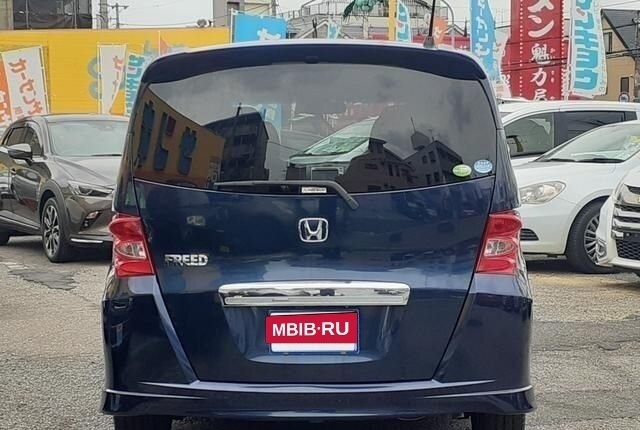 Honda Freed I, 2011 год, 820 000 рублей, 3 фотография