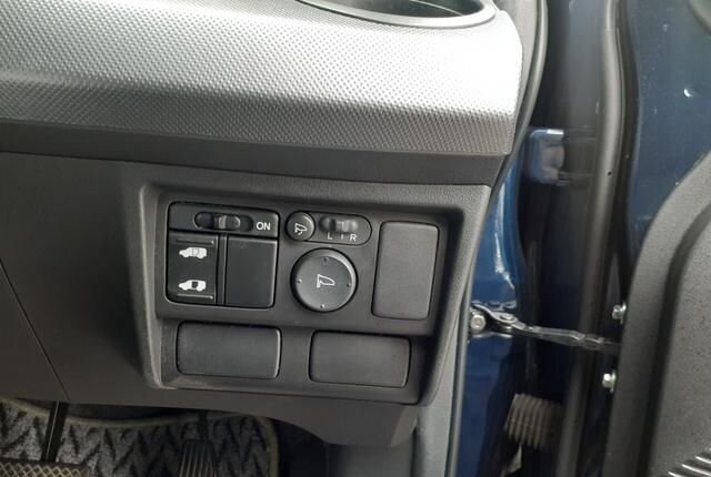 Honda Freed I, 2011 год, 820 000 рублей, 18 фотография