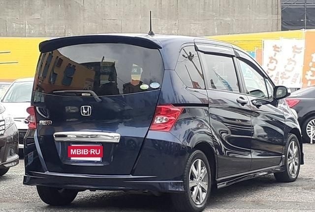 Honda Freed I, 2011 год, 820 000 рублей, 4 фотография