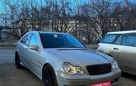 Mercedes-Benz C-Класс AMG, 2003 год, 1 600 000 рублей, 2 фотография