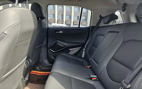Hyundai ix35, 2022 год, 1 600 000 рублей, 10 фотография