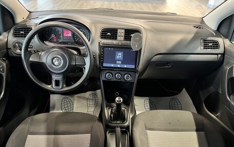 Volkswagen Polo VI (EU Market), 2012 год, 635 000 рублей, 22 фотография