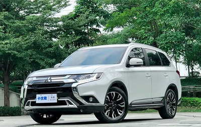 Mitsubishi Outlander III рестайлинг 3, 2022 год, 1 750 000 рублей, 1 фотография