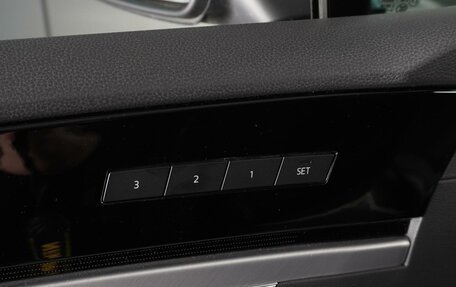 Volkswagen Touareg III, 2020 год, 5 379 000 рублей, 17 фотография