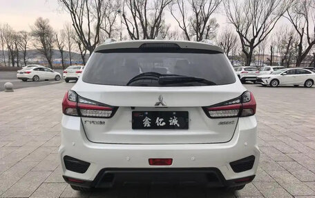 Mitsubishi ASX I рестайлинг, 2022 год, 1 600 000 рублей, 5 фотография
