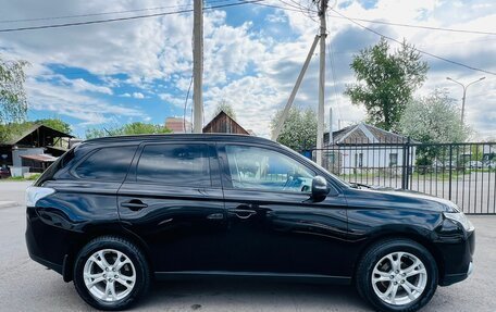Mitsubishi Outlander III рестайлинг 3, 2013 год, 1 599 000 рублей, 5 фотография