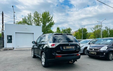 Mitsubishi Outlander III рестайлинг 3, 2013 год, 1 599 000 рублей, 8 фотография