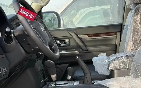Mitsubishi Pajero IV, 2021 год, 4 350 000 рублей, 12 фотография