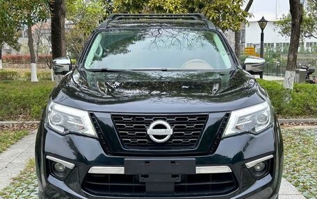 Nissan Terra, 2018 год, 2 800 000 рублей, 3 фотография