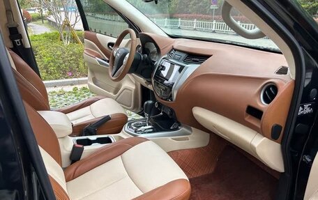 Nissan Terra, 2018 год, 2 800 000 рублей, 15 фотография