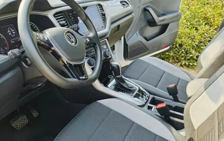 Volkswagen T-Roc I, 2022 год, 1 620 099 рублей, 5 фотография
