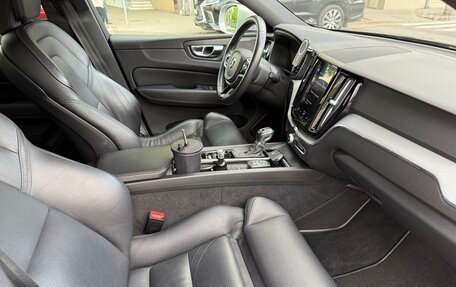 Volvo XC60 II, 2019 год, 3 200 000 рублей, 10 фотография