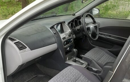 Nissan Wingroad III, 2003 год, 350 000 рублей, 7 фотография