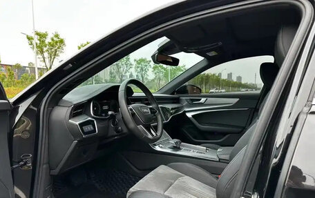 Audi A6, 2021 год, 3 350 000 рублей, 6 фотография