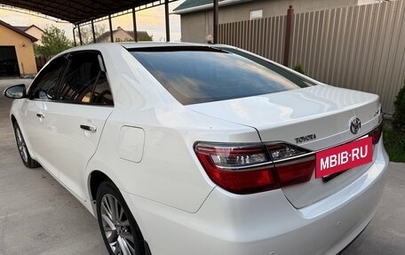 Toyota Camry, 2015 год, 2 410 000 рублей, 4 фотография