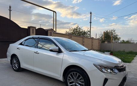 Toyota Camry, 2015 год, 2 410 000 рублей, 15 фотография