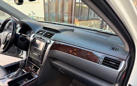 Toyota Camry, 2015 год, 2 410 000 рублей, 40 фотография