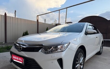 Toyota Camry, 2015 год, 2 410 000 рублей, 28 фотография