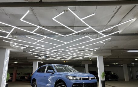 Volkswagen Tiguan, 2024 год, 4 400 000 рублей, 3 фотография