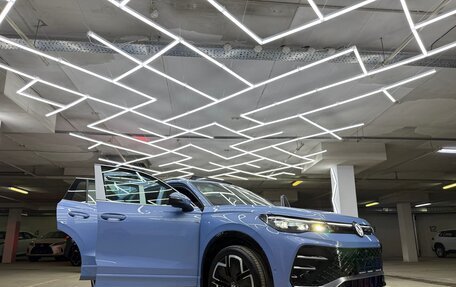 Volkswagen Tiguan, 2024 год, 4 400 000 рублей, 14 фотография