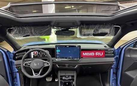 Volkswagen Tiguan, 2024 год, 4 400 000 рублей, 26 фотография