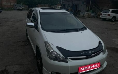 Toyota Wish II, 2004 год, 880 000 рублей, 2 фотография
