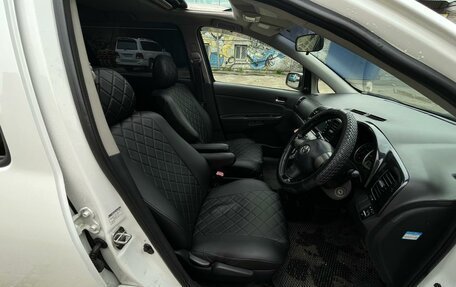 Toyota Wish II, 2004 год, 880 000 рублей, 19 фотография