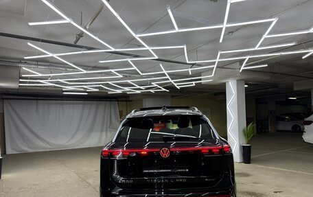 Volkswagen Tiguan, 2024 год, 4 400 000 рублей, 9 фотография