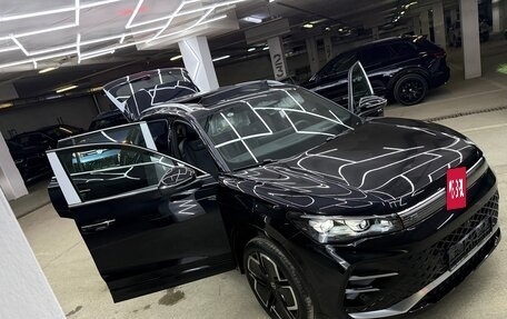 Volkswagen Tiguan, 2024 год, 4 400 000 рублей, 15 фотография