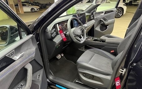Volkswagen Tiguan, 2024 год, 4 400 000 рублей, 18 фотография