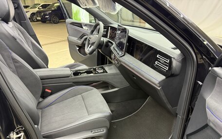 Volkswagen Tiguan, 2024 год, 4 400 000 рублей, 33 фотография