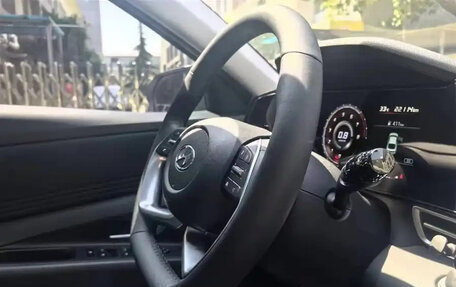 Hyundai Elantra, 2022 год, 1 400 000 рублей, 8 фотография