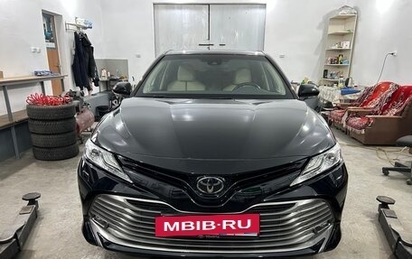 Toyota Camry, 2020 год, 3 250 000 рублей, 3 фотография