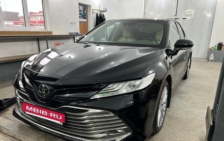 Toyota Camry, 2020 год, 3 250 000 рублей, 4 фотография