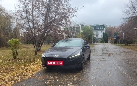 Hyundai Elantra, 2021 год, 1 999 990 рублей, 2 фотография