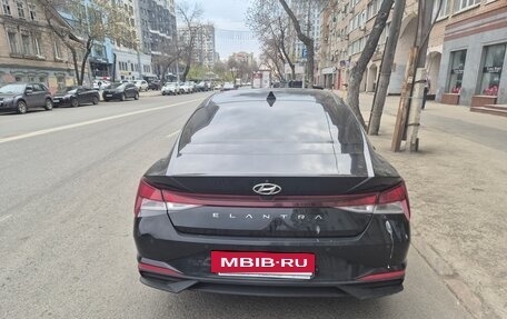 Hyundai Elantra, 2021 год, 1 999 990 рублей, 8 фотография
