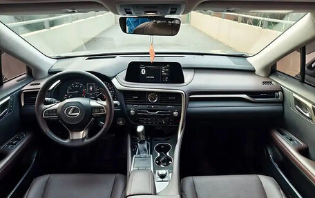 Lexus RX IV рестайлинг, 2021 год, 4 220 000 рублей, 6 фотография