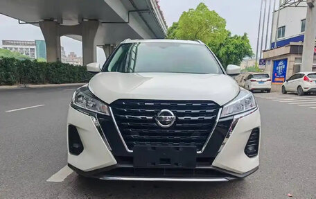 Nissan Kicks I, 2022 год, 1 340 000 рублей, 2 фотография