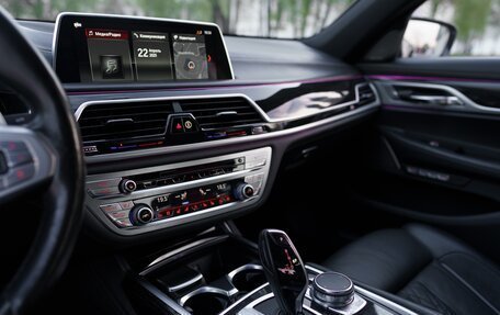 BMW 7 серия, 2018 год, 4 599 990 рублей, 16 фотография