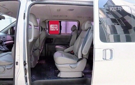 Hyundai Grand Starex Grand Starex I рестайлинг 2, 2021 год, 2 615 000 рублей, 6 фотография