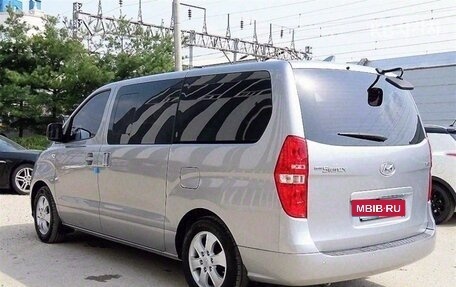 Hyundai Grand Starex Grand Starex I рестайлинг 2, 2021 год, 2 615 000 рублей, 3 фотография