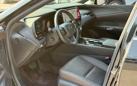 Lexus RX IV рестайлинг, 2024 год, 6 480 000 рублей, 7 фотография